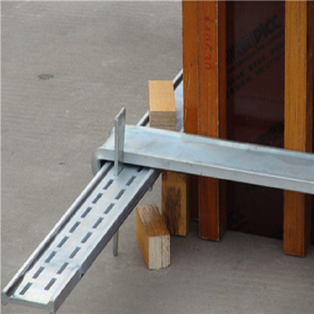 Adjustable formwork column clamp