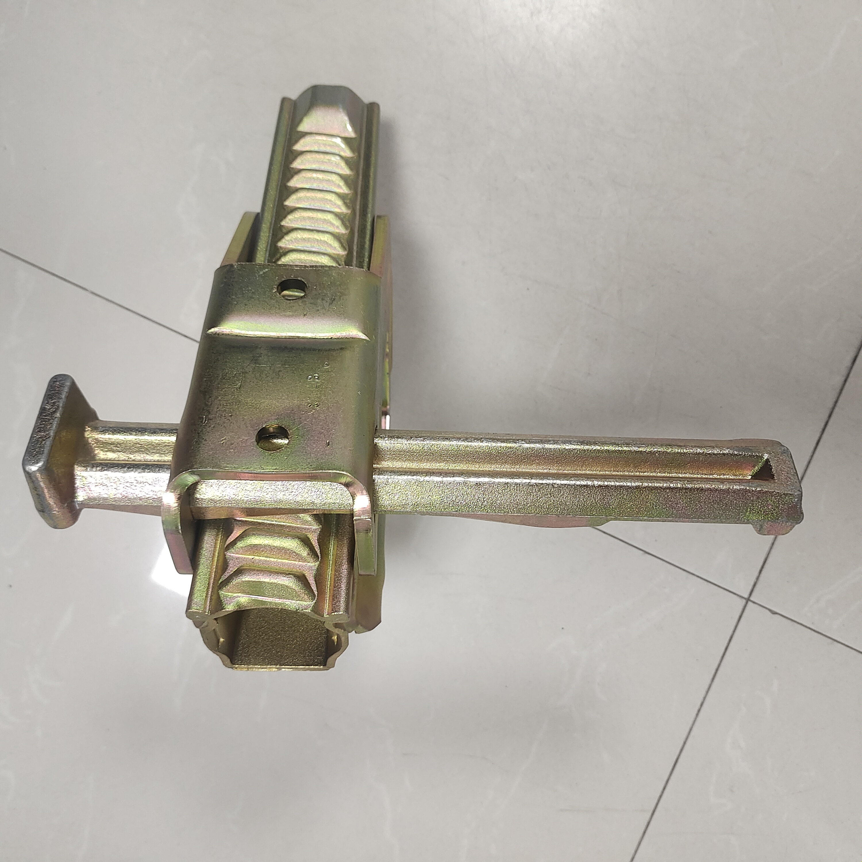 Steel wall formwork accessories lock Peri BFD clamps