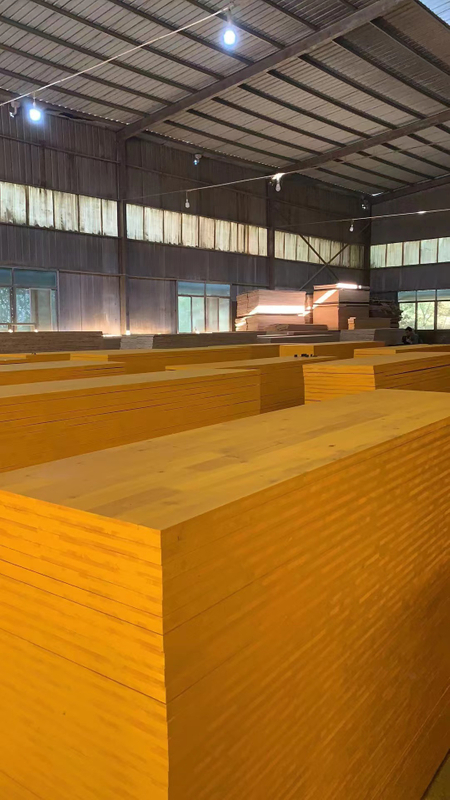 High Quality 21/27mm 3-ply Shuttering Plywood With Spruce Pine And Fir Three Ply Shuttering Panel Yellow Three Layer Board
