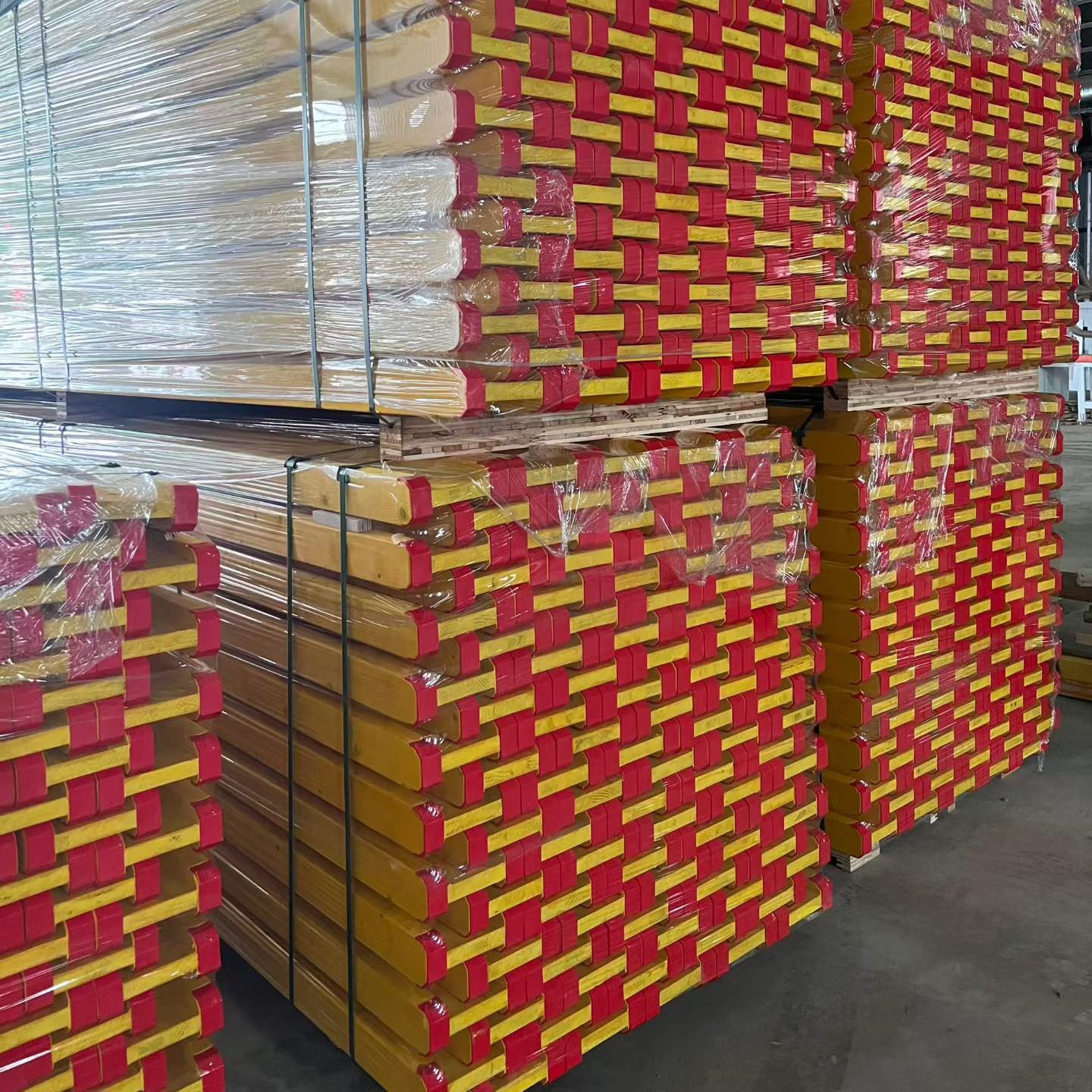 H20 Timber Beam Pallet Packing