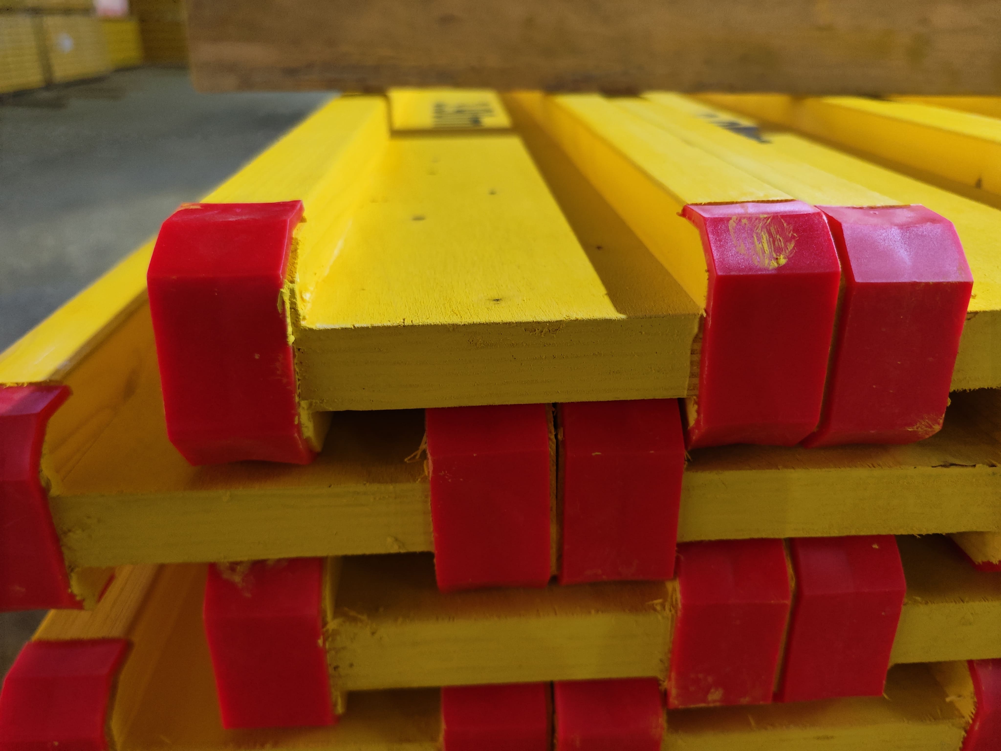 H20 Timber Beam for Professional Concrete Formwork H20 Timber Beam Manufacturer