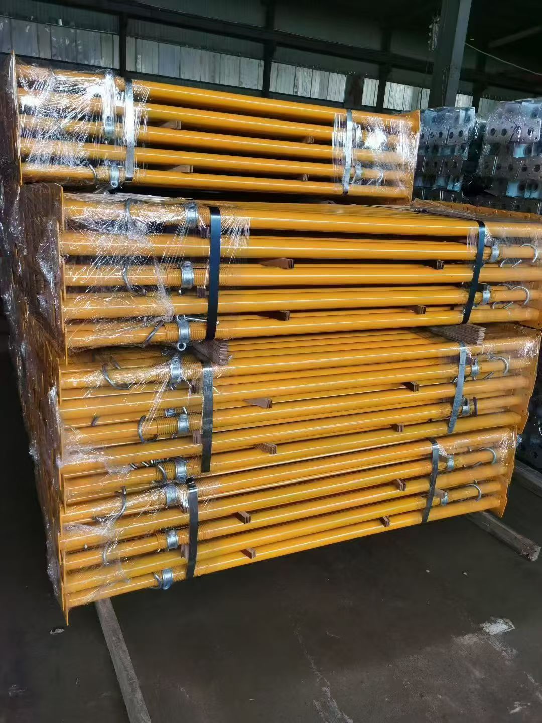 Adjustable steel prop bundle packing detail